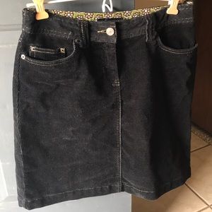 Boden 8R black corduroy skirt
